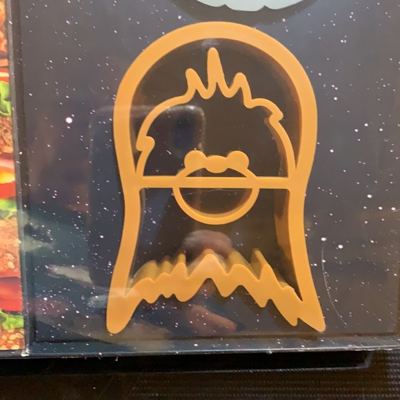 The Star Wars Cookbook - with 2 Cutters - Picture 3 of 8